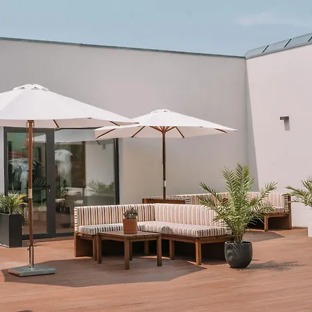 Bfresh - Padel, Pool & Fitness - Adults Only 호텔 4*