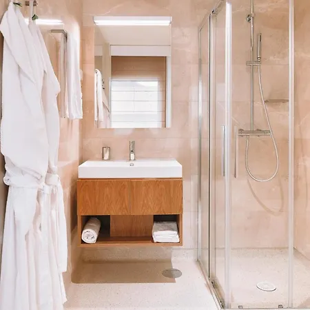 Bfresh - Padel, Pool & Fitness - Adults Only 4* Oporto
