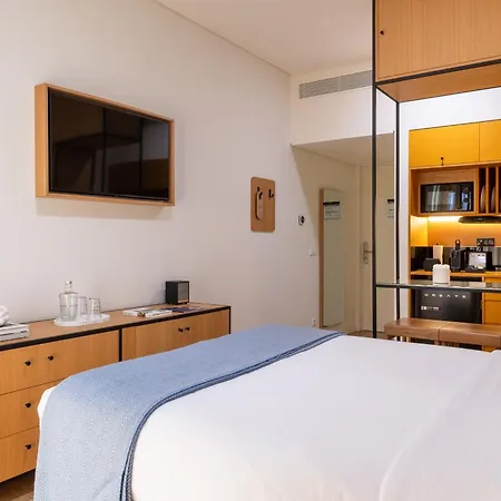 Bfresh - Padel, Pool & Fitness - Adults Only Hotel Oporto