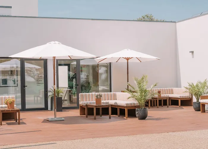 מלון Bfresh - Padel, Pool & Fitness - Adults Only 4*