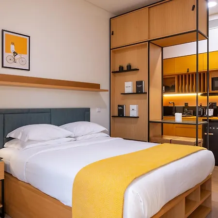 Bfresh - Padel, Pool & Fitness - Adults Only Otel Porto