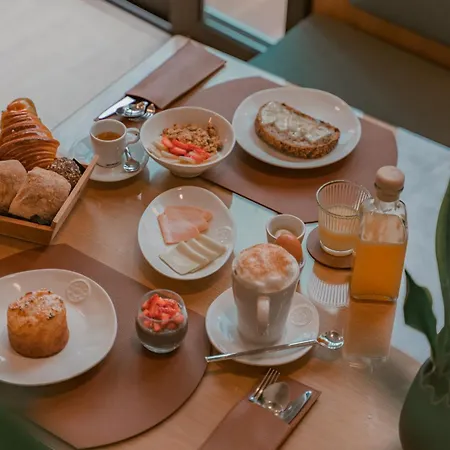 Otel Bfresh - Padel, Pool & Fitness - Adults Only