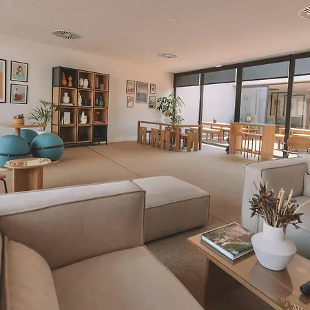 Bfresh - Padel, Pool & Fitness - Adults Only Otel