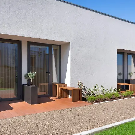 Otel Bfresh - Padel, Pool & Fitness - Adults Only