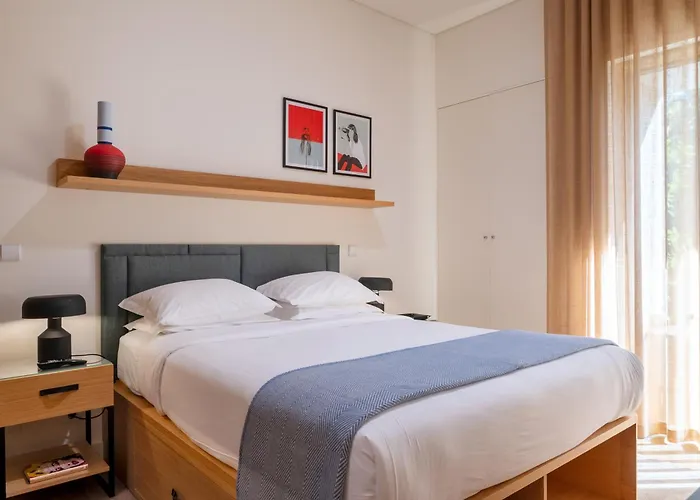 Bfresh - Padel, Pool & Fitness - Adults Only