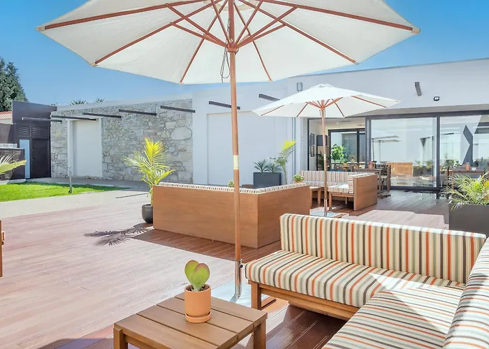 Otel Bfresh - Padel, Pool & Fitness - Adults Only Porto