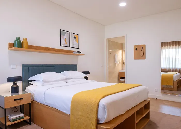 Bfresh - Padel, Pool & Fitness - Adults Only