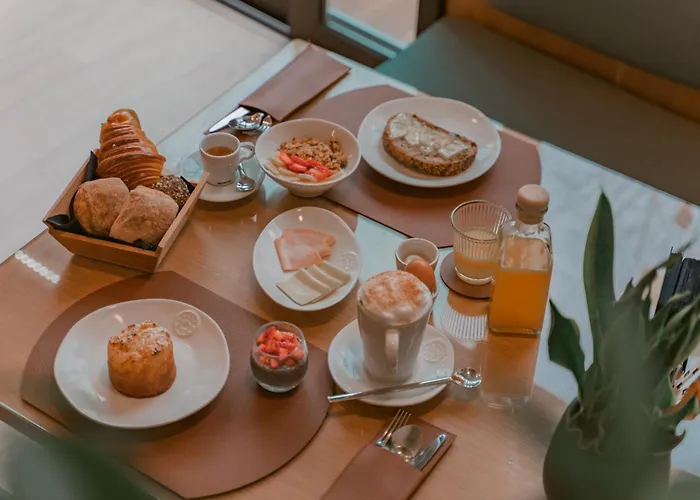 Otel Bfresh - Padel, Pool & Fitness - Adults Only