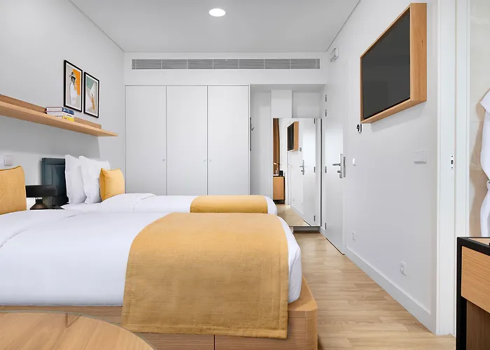 Otel Bfresh - Padel, Pool & Fitness - Adults Only