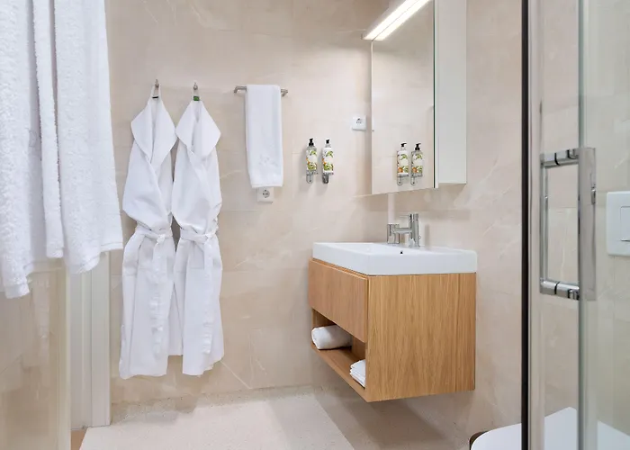 Hotel Bfresh - Padel, Pool & Fitness - Adults Only