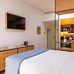 Bfresh - Padel, Pool & Fitness - Adults Only Hotel Oporto