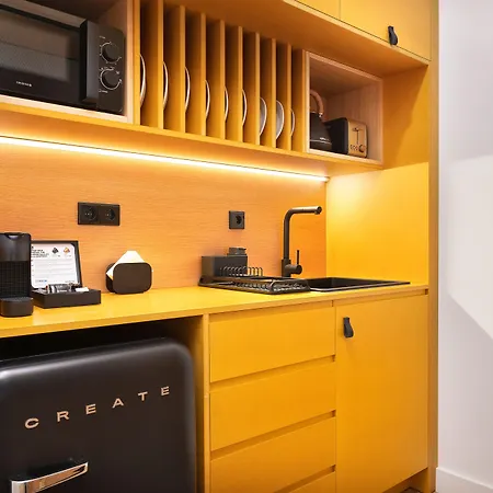 Bfresh - Padel, Pool & Fitness - Adults Only